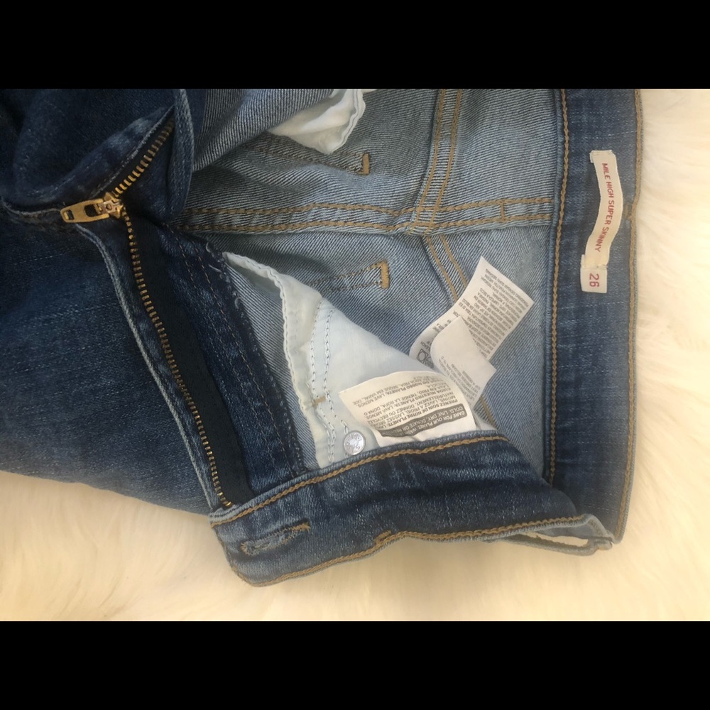 Jean Levi’s Slim à la mode neuf